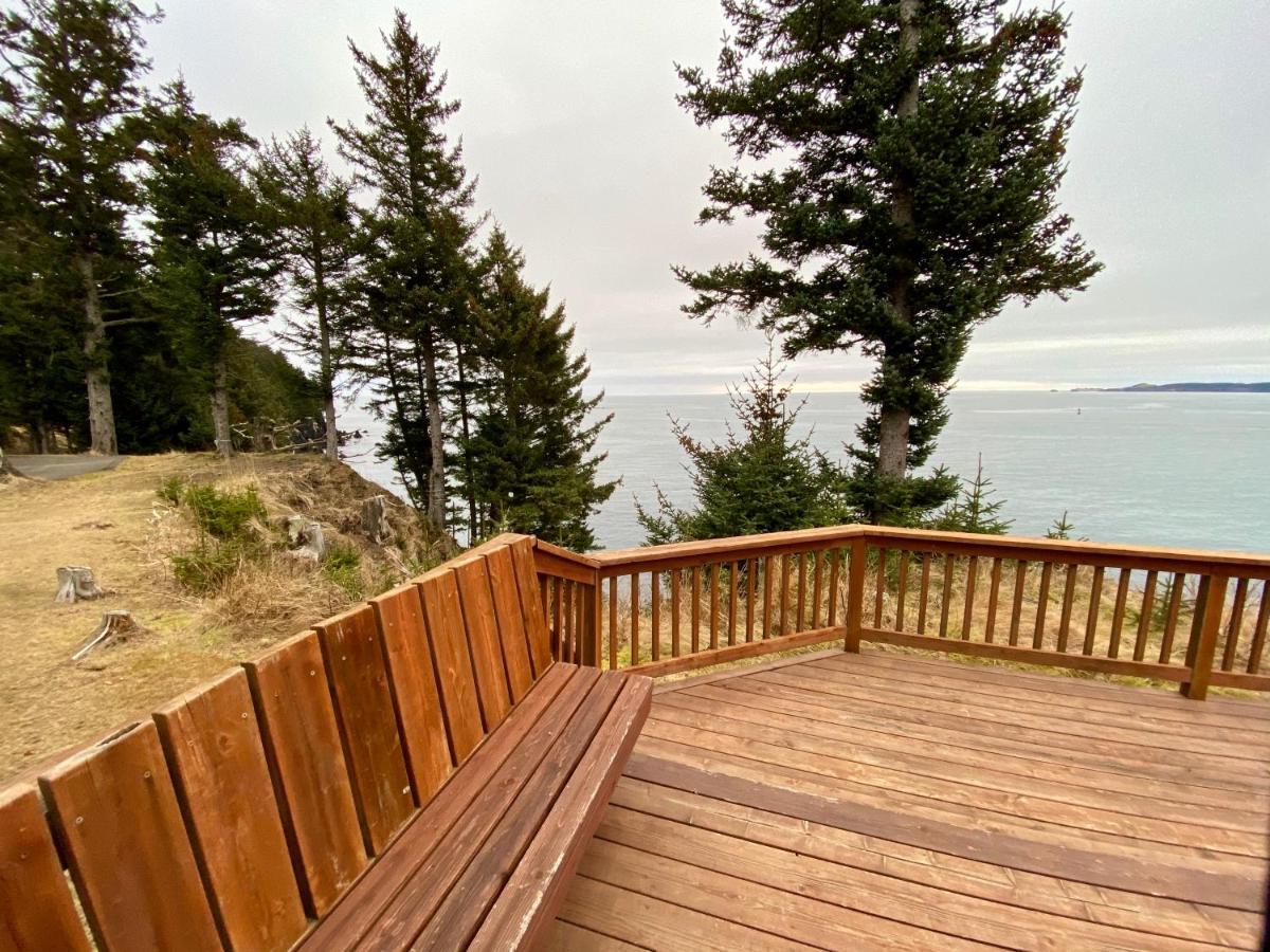 Goldilocks Bed & Breakfast Kodiak Bagian luar foto