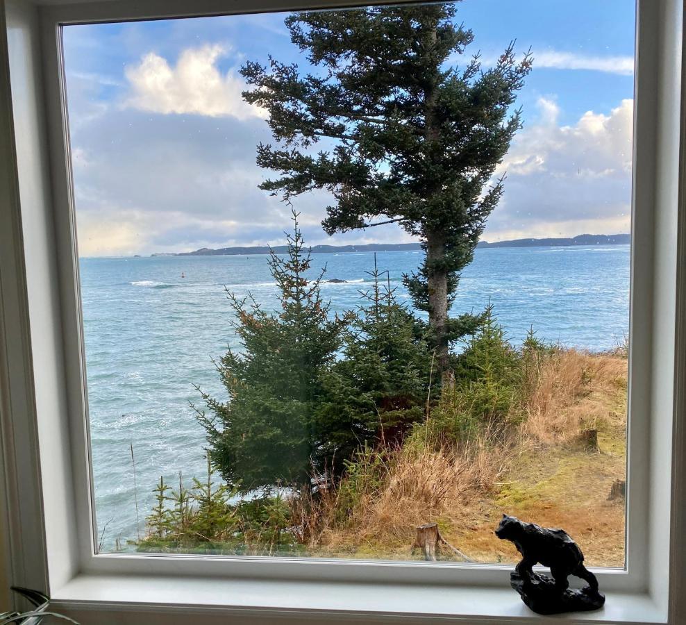Goldilocks Bed & Breakfast Kodiak Bagian luar foto